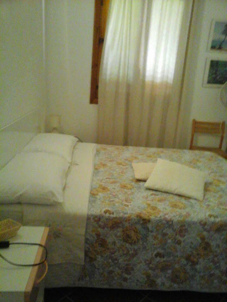 Casa Asparagi San Teodoro  Buitenkant foto